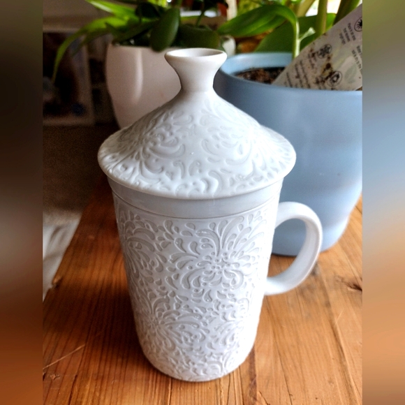 Cost Plus World Market Other - Ceramic Tea Infuser Cup with Infuser Basket and Lid for Steeping Loose Leaf